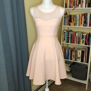 Delia’s Sweetheart Neck Dress in Blush Size 3